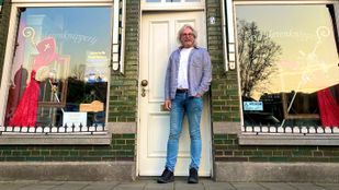 Jean-Paul Evertse voor zijn zaak De Herenknipperij
