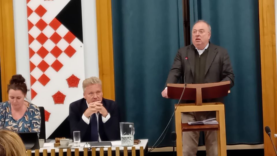 Roosendaalse informateur waarschuwt: ’Grote opgaven en verplichtingen&#8217;