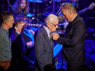 Uitreiking Nobel Roosendaal Buijs