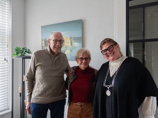 Tineke helpt al jaren kwetsbare mensen en krijgt Koninklijke onderscheiding