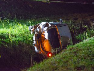 Nieuws 112 ongeluk politie brandweer ambulance snelweg a4 halsteren Bergen op Zoom auto