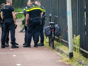 Fietsster raakt zwaargewond op fietspad in Roosendaal