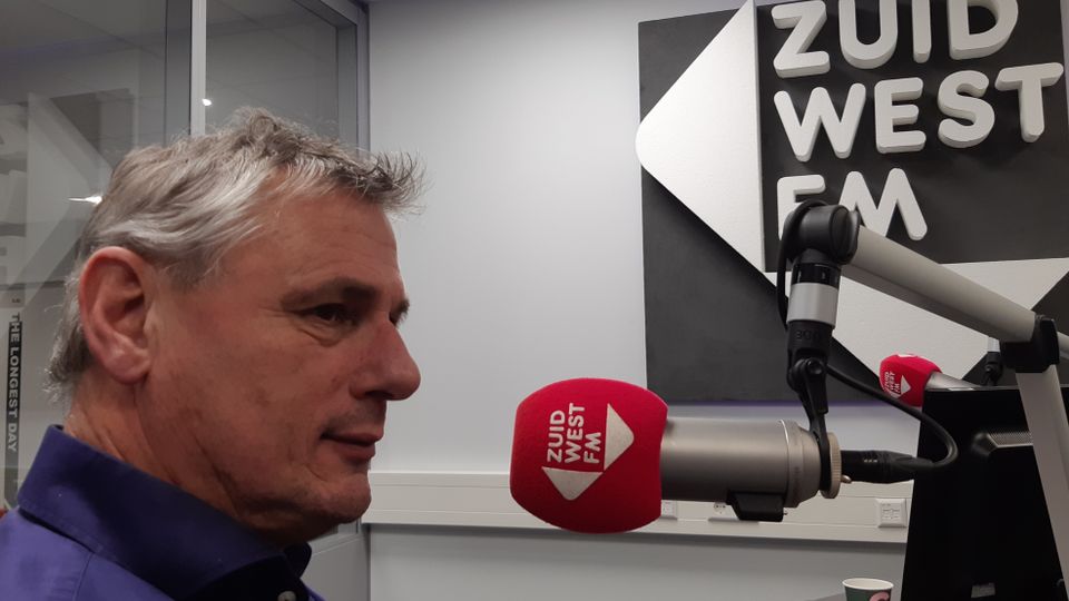 Wethouder Toine Theunis bij Het Fractiehuis