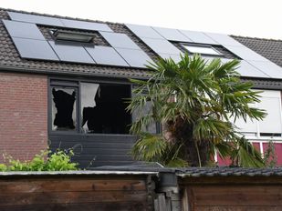 Persoon zwaargewond bij woningbrand in Tholen