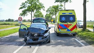 botsing 112 nieuws auto zevenbergen langeweg politie ambulance ongeluk