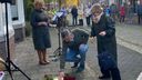 Stolpersteine voor Walter Süskind en zijn gezin: &#8216;Hun namen mogen nooit vergeten worden&#8217;