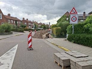 Werkzaamheden Nieuweweg in Hoogerheide in volle gang: nieuwe bestrating en riolering