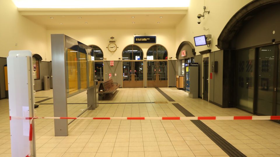 Station Roosendaal ontruimd vanwege verdacht pakket