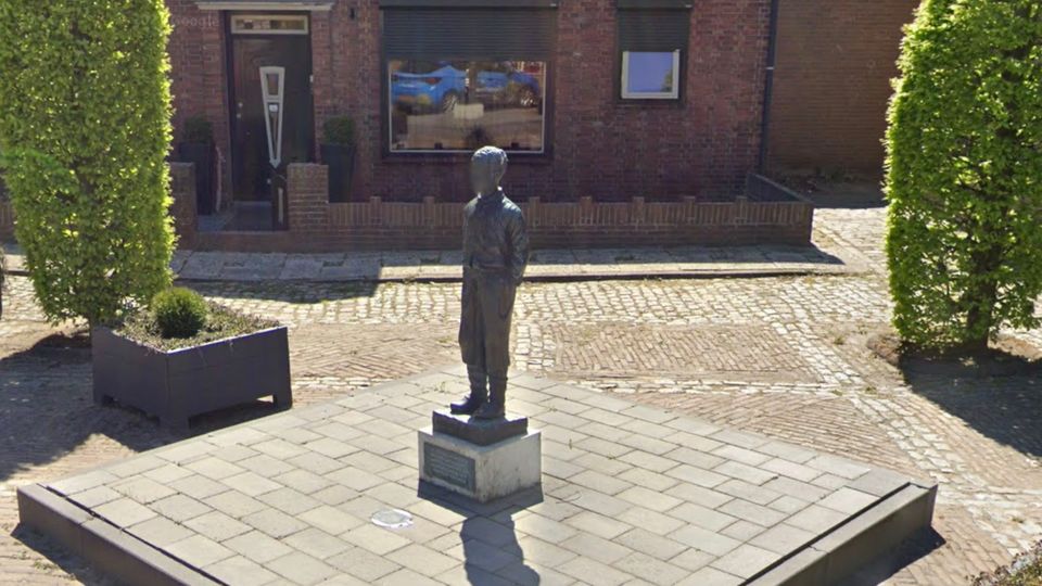 Icoonisch beeld Merijntje Gijzen gestolen: &#8216;Respectloos gedrag&#8217;