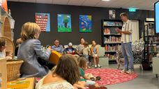 Aftrap kinderboekenweek in Bibliotheek Rijsbergen: &#8216;Meer lezen begint bij de volwassenen&#8217;