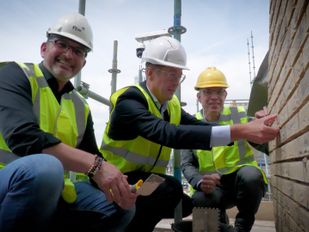 Snelle bouw in Sint-Annaland: nieuwe woningen al in oktober klaar