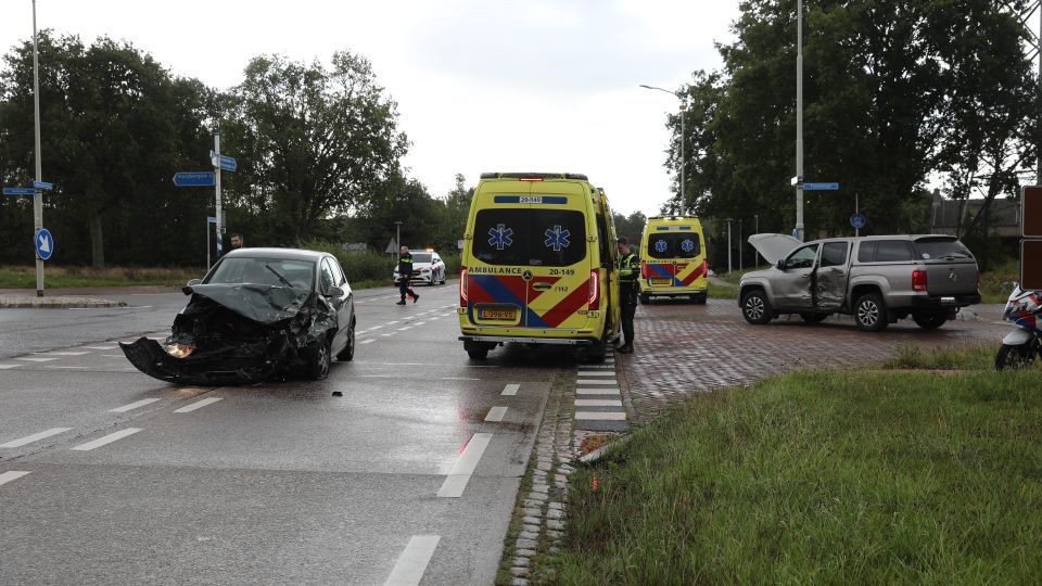 ongeluk bergen op zoom 112 nieuws botsing auto ambulance politie