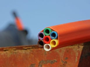 Gemeente niet betrokken bij uitstel aanleg glasvezel dorp Moerdijk: &#8216;Gemeente geen opdrachtgever&#8217;