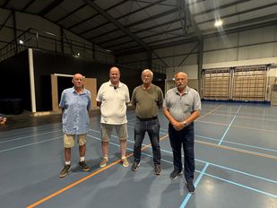 Waar normaal wordt gesport, klinkt straks getjirp: vogel&shy;vereniging trekt in sportschool