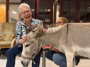 Bewoners van het Anbarg uit Etten-Leur.
