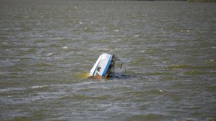 Bootje gekapseisd Bergen op Zoom