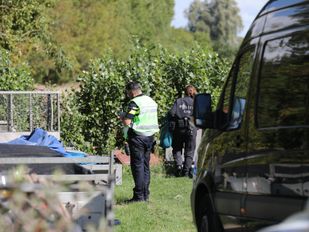 Drugs in Dinteloordse woning gevonden, politie doet onderzoek