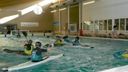 In een kano waterpolo spelen: kanovereniging Zeewitoe doet het