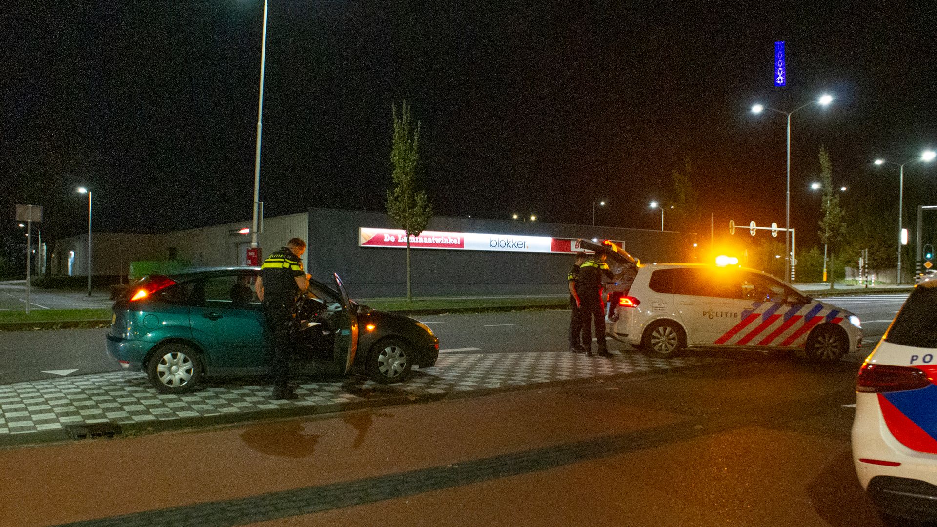 Bijrijdster scooter gewond na aanrijding met auto op Markiezaatsweg