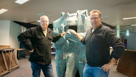 Volle Maon bouwt oude Rabobank in Zundert om tot theater voor 35ste cabaretvoorstellingen