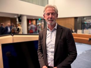 Onno Hoes, informateur en forateur voor gemeente Moerdijk.