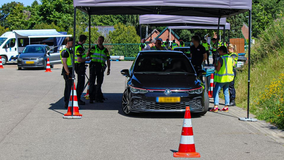 Politie treedt op bij 57 overtredingen tijdens controle Hoogerheide