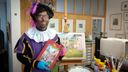 Tekenpiet fietst vooruit en verrast Bergen op Zoom met Sint’s grote Prentenboek