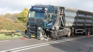 112 nieuws ongeluk botsing politie ambulance vrachtwagen oud gastel kralen n640