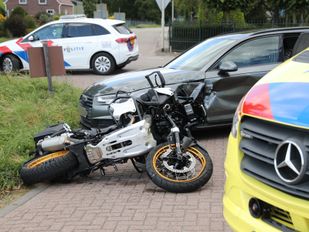 112 nieuws wouw brabant motor auto ongeluk botsing ambulance politie