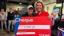 Chantal haalt geld op voor KWF.