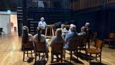 Henk Hendrikx stopt als kartrekker van Theater De Schuur: ‘Het was een uit de hand gelopen hobby’