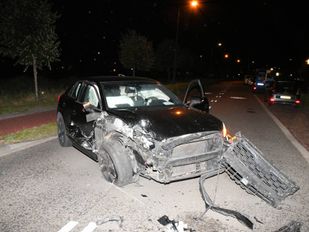 112 Tholen ongeluk botsing nieuws auto politie ambulance nieuws zeeland