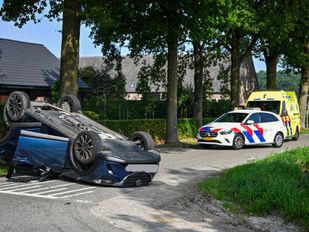 Auto ongeluk Turfstraat Sprundel