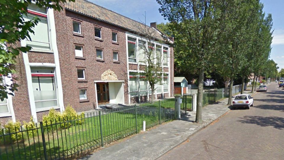 De voormalige Pius X school aan de Edisonstraat in Roosendaal