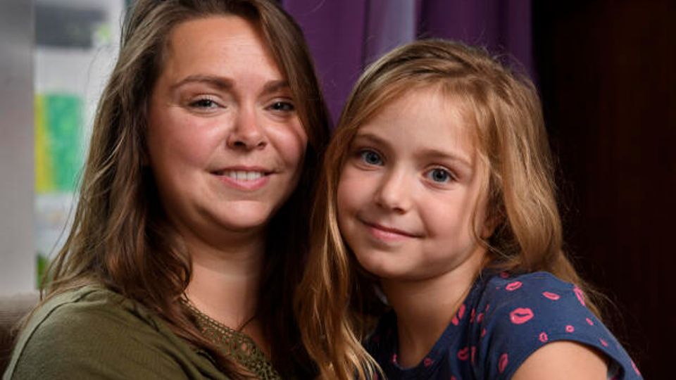 Marelinde kreeg als kleuter meningokokken, gezin draagt trauma mee