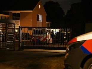 Steekpartij Hoeven politie