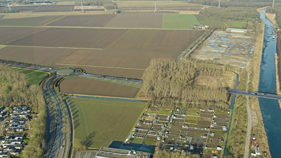 Nog niet duidelijk of landbouwverkeer over nieuwe randweg Zevenbergen mag