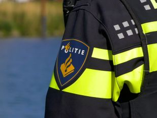 Politie logo met water