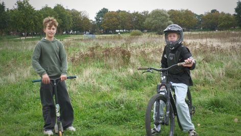 Vrienden Boaz en Jos (12) willen een pumptrack in Bergen op Zoom: &#8216;Groot, groen en gezellig&#8217;