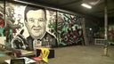 The Loods eert éénjarig jubileum burgemeester Han van Midden met kunstwerk