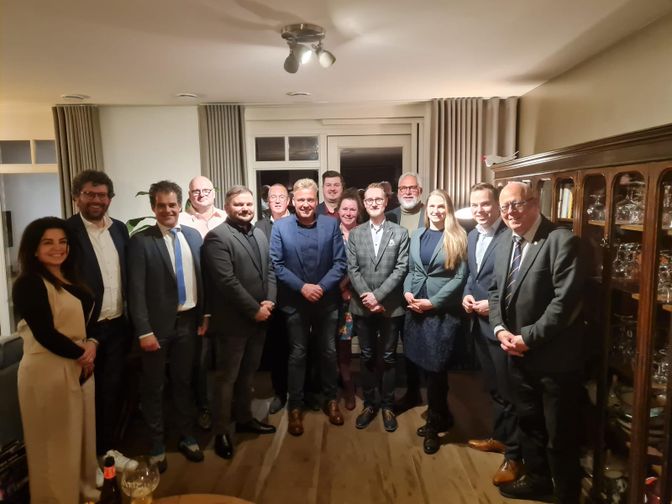 De leden van de vertrouwenscommissie met in het midden Mark Buijs. Foto: Christel Buijs