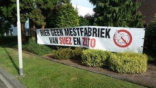 Spandoek 'Hier geen mestfabriek'