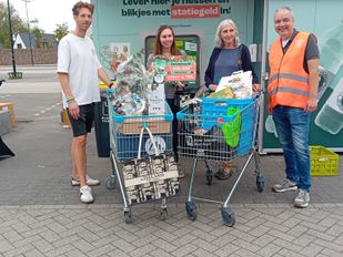 Bulkmachine De Zeeland heeft al één miljoen blikjes en flesjes opgeslokt: &#8216;En we staan hier pas drie maanden&#8217;