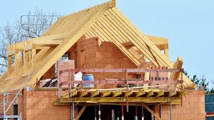 Een woning in aanbouw