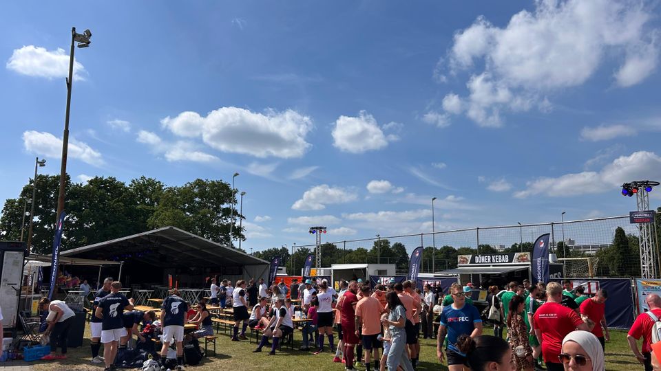 derde helft toernooi roosendaal voetbal rkvv evenement