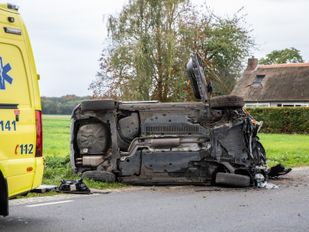 auto gelanceerd bij ongeval Moerstraten