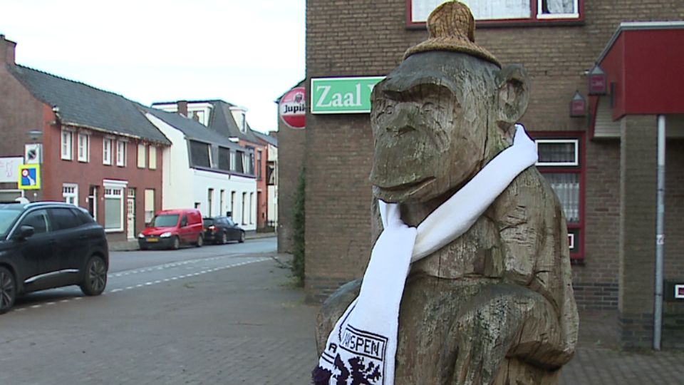 Aop Nispen beeld carnaval