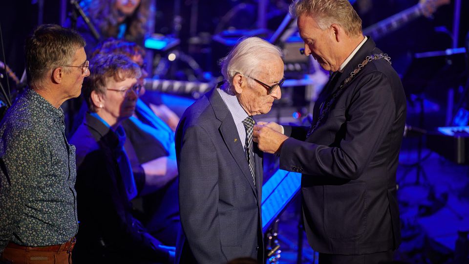 Uitreiking Nobel Roosendaal Buijs