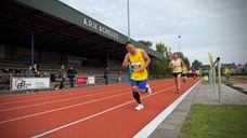 Tijdens de clubkampioenschappen van atletiek vereniging Achilles werd er gelopen op de vernieuwde baan.